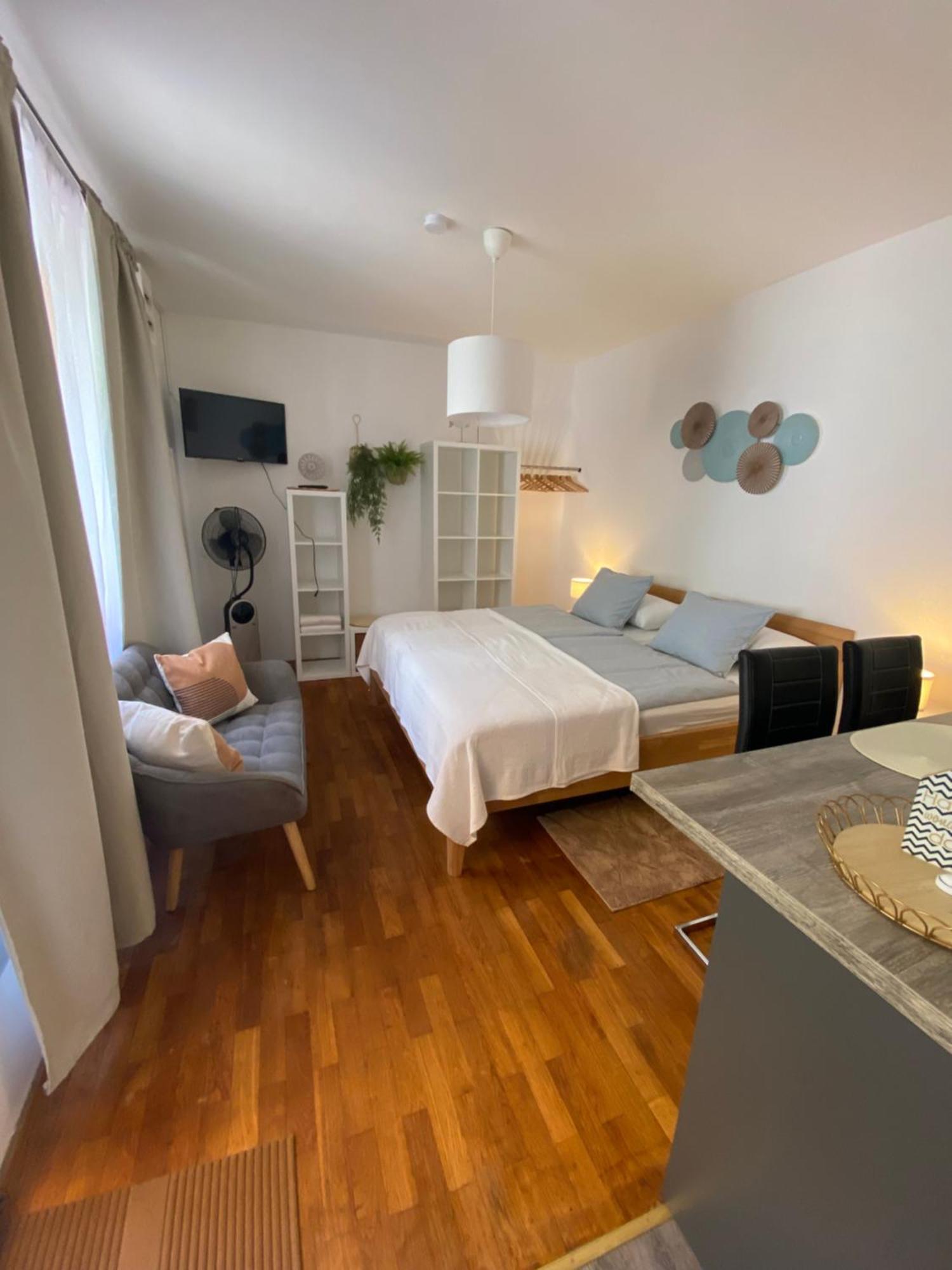 Studio Im Wienerwald - Moedling Modling Εξωτερικό φωτογραφία